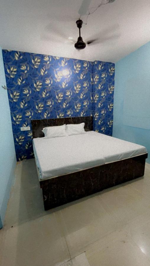 Krishna P. Guest House バラナシ エクステリア 写真